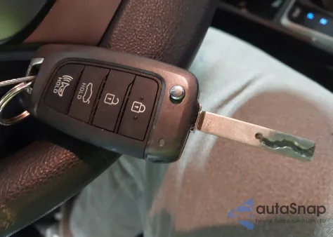 2020 Hyundai Accent Sel из США, поврежденный, VIN 3KPC24A61LE114053